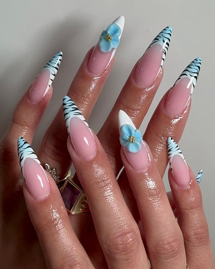Minimal Girlie
